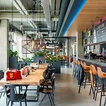 Moxy Berlin Airport Schoenefeld