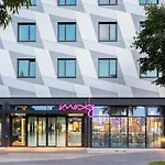 Hotell Moxy Berlin Airport