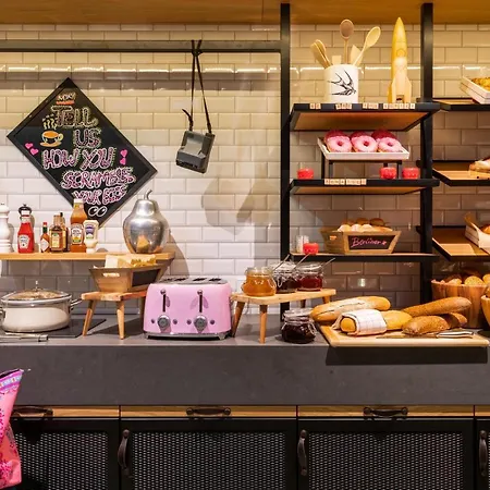 Moxy Berlin Airport Hotel Schoenefeld