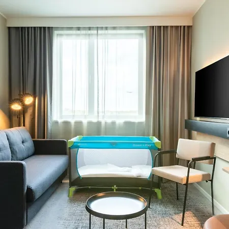 Moxy Berlin Airport Hotel