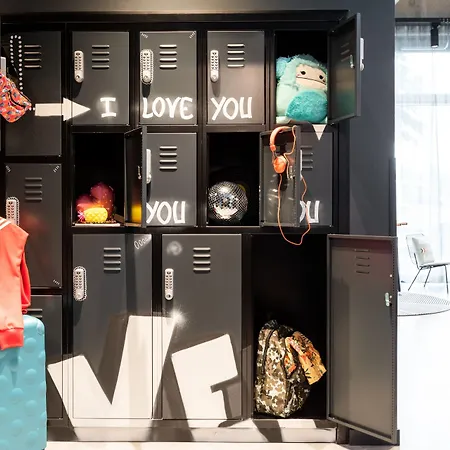 Moxy Berlin Airport 3* 쇼네펠드