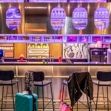 Moxy Berlin Airport Hotel