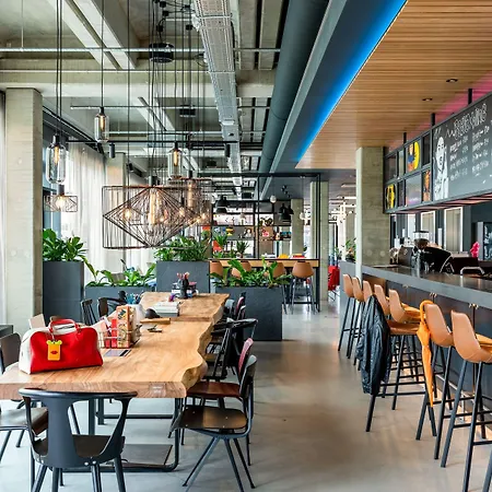 Moxy Berlin Airport Schoenefeld