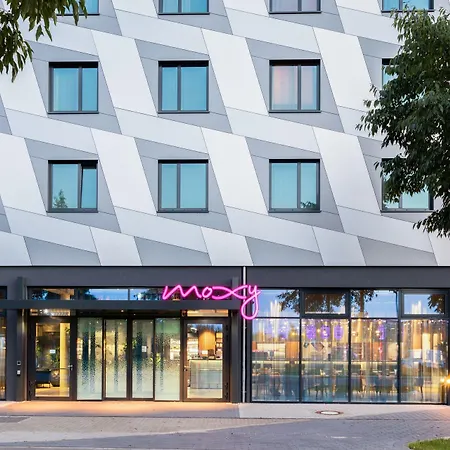 Hotel Moxy Berlin Airport