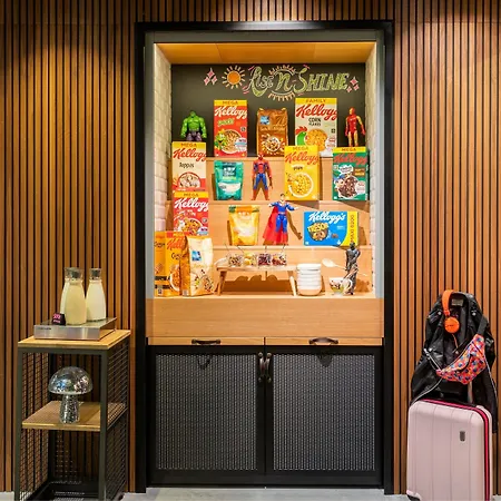 Moxy Berlin Airport Hotel 3*