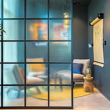 Moxy Berlin Airport Hotel 3*
