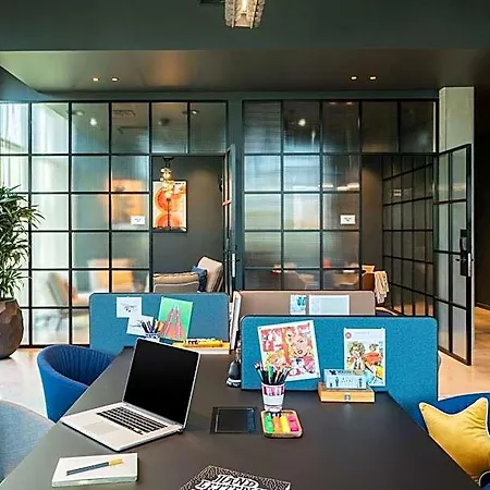 Hotel Moxy Berlin Airport