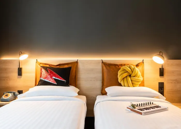 Moxy Berlin Airport 3* 쇼네펠드