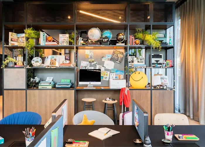 호텔 Moxy Berlin Airport 쇼네펠드