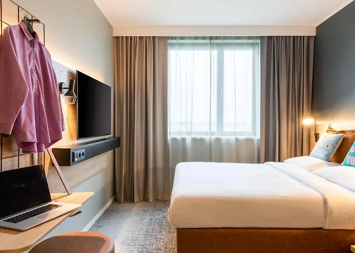 호텔 Moxy Berlin Airport 쇼네펠드