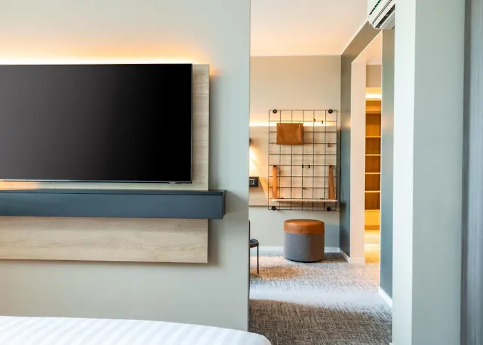 Moxy Berlin Airport 3* 쇼네펠드