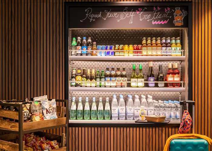 Moxy Berlin Airport 호텔