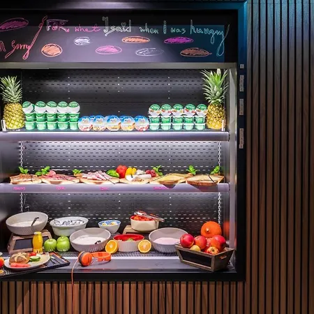 Moxy Berlin Airport Schönefeld